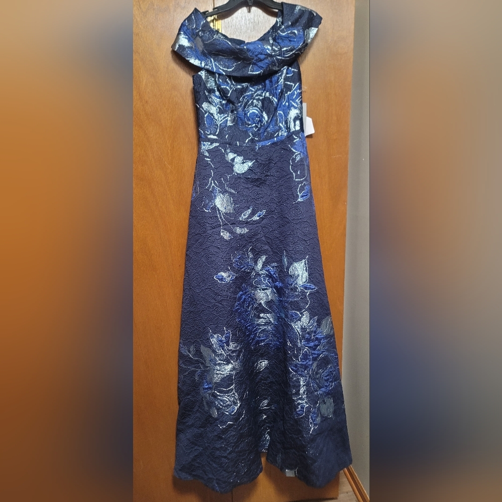 Teri Jon By Ricky Freeman Off The Shoulde Metallic Jacquard  Dress Size 6
